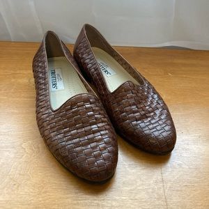 Trotters Liz Brown Leather Woven Loafer Size 9